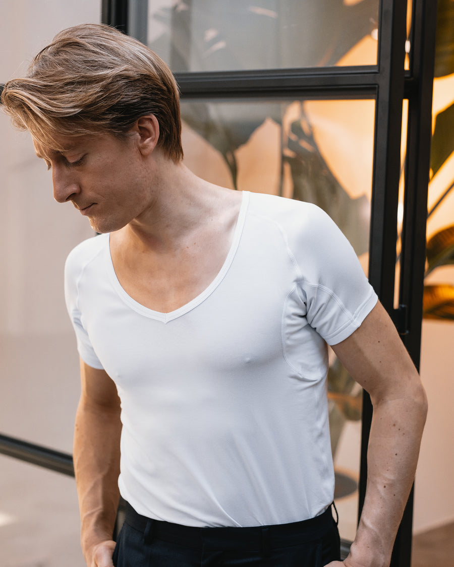 t-shirt, v-hals, korte mouwen, witte tee, kleding